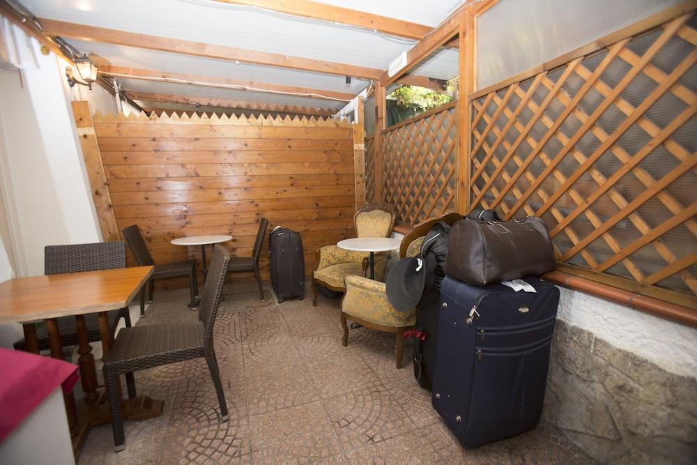 Gaudi Guesthouse Рим Екстер'єр фото