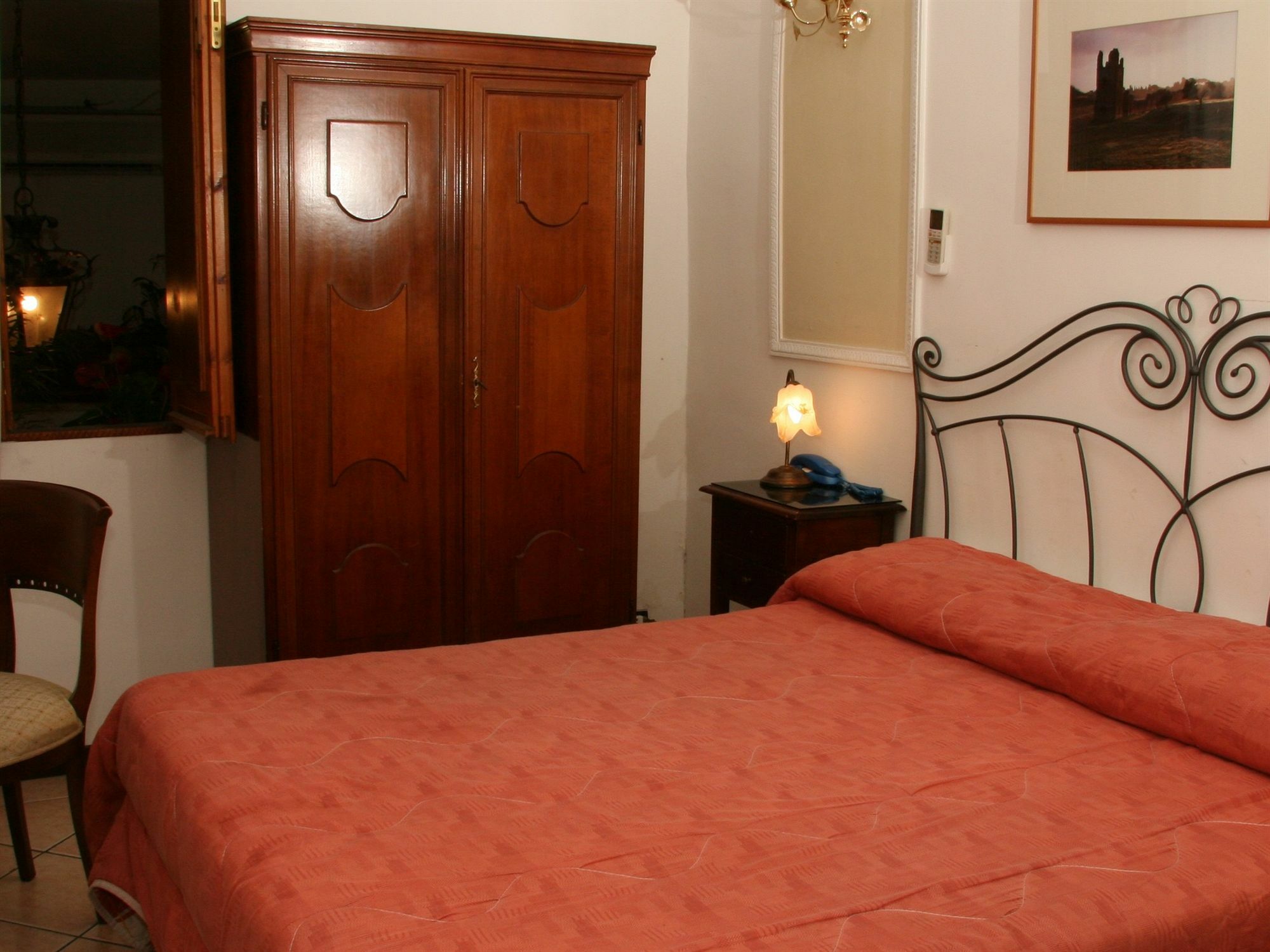 Gaudi Guesthouse Рим Екстер'єр фото